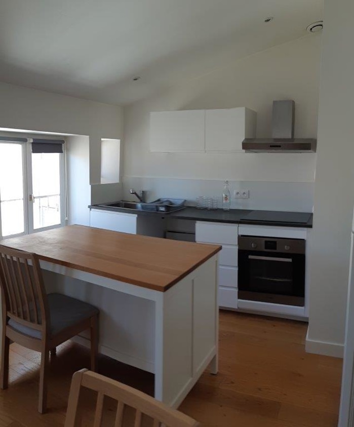 Image 2 sur 8 - Appartement  ·  Location · Lyon (69006) · 4 pièces · 64m²