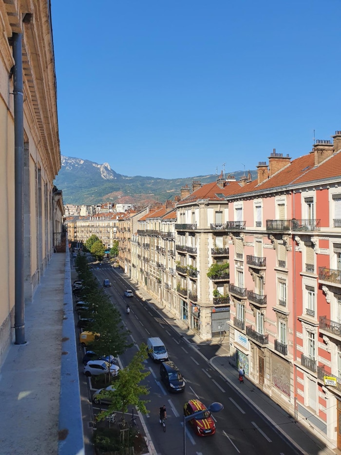 Image 10 sur 26 - Appartement  ·  Location · Grenoble (38000) · 4 pièces · 138m²