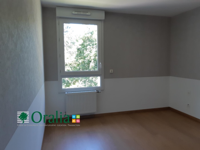 Image 6 sur 15 - Appartement  ·  Location · Saint-Martin-D'heres (38400) · 3 pièces · 63m²