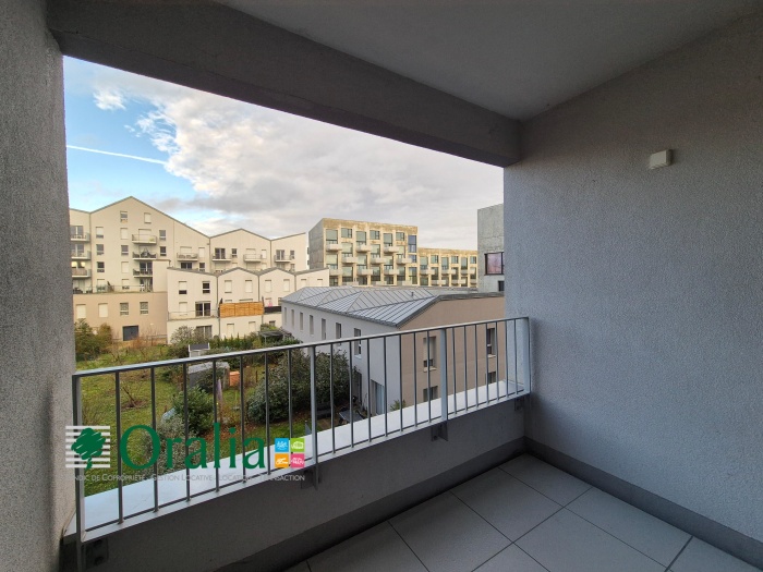 Image 7 sur 9 - Appartement  ·  Location · Dijon (21000) · 1 pièce · 33m²