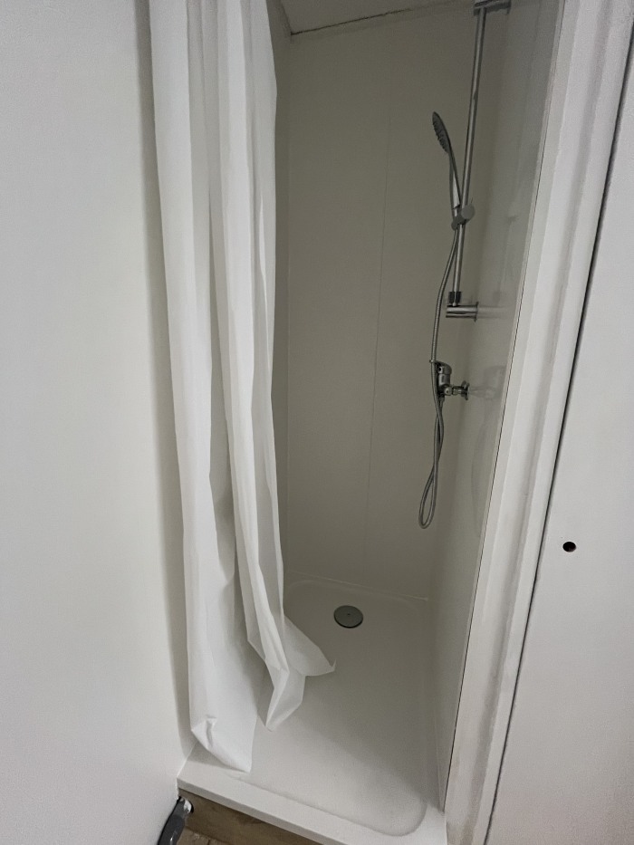 Image 6 sur 9 - Appartement  ·  Location · Marseille (13006) · 1 pièce · 19m²