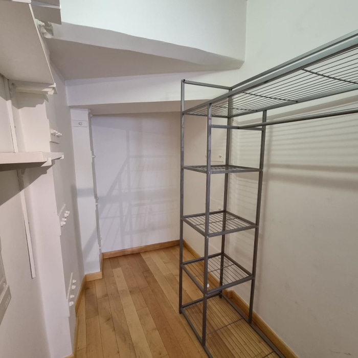 Image 5 sur 8 - Appartement  ·  Location · Paris (75004) · 2 pièces · 73m²