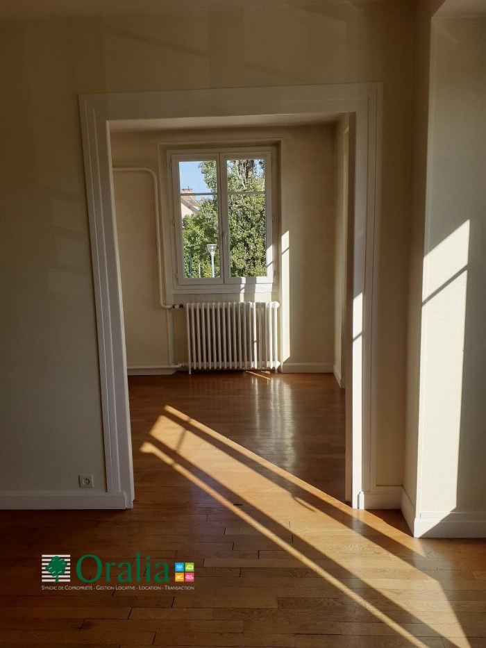 Image 5 sur 9 - Appartement  ·  Location · Dijon (21000) · 4 pièces · 64m²
