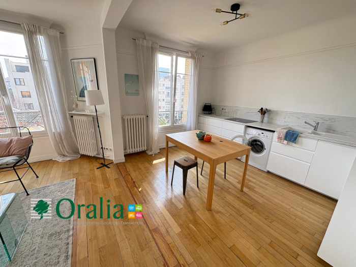 Image 2 sur 8 - Appartement  ·  Location · Courbevoie (92400) · 2 pièces · 45m²