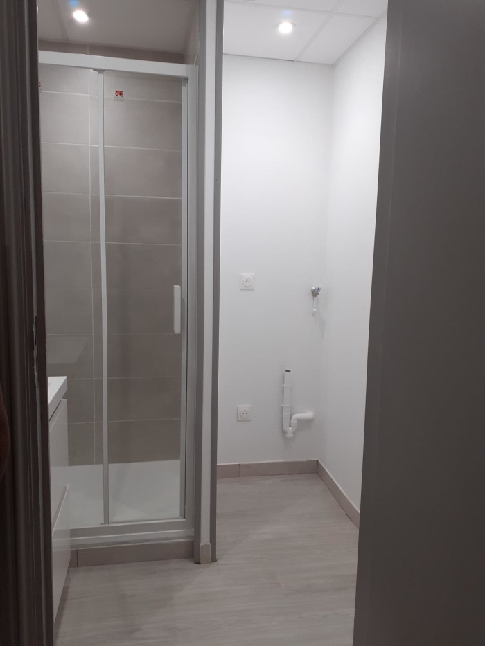Image 13 sur 16 - Appartement  ·  Location · Lyon (69006) · 2 pièces · 68m²