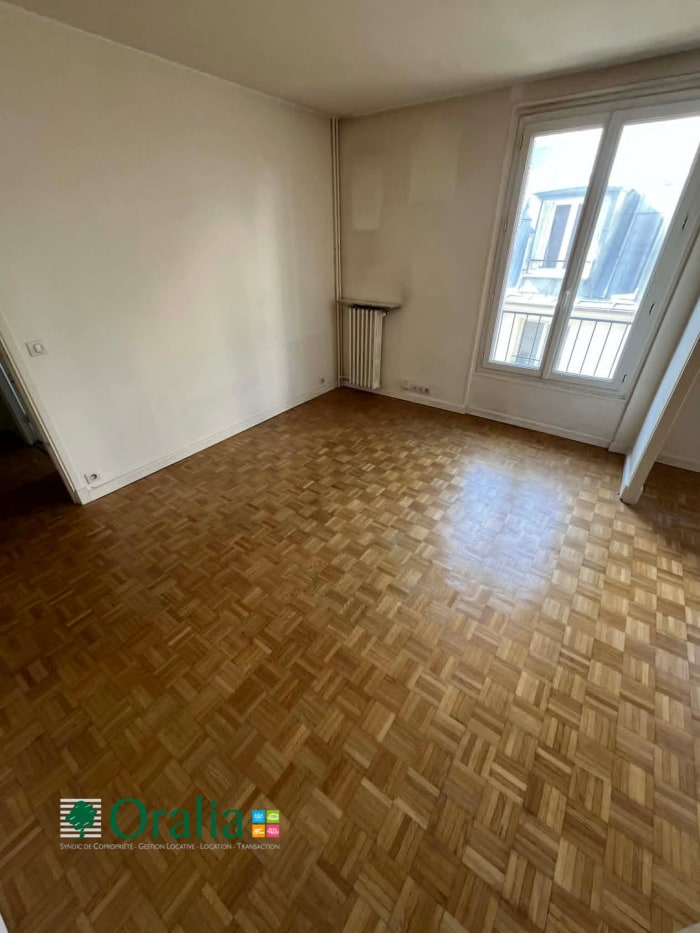 Image 10 sur 13 - Appartement  ·  Location · Paris (75004) · 2 pièces · 45m²