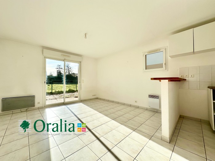 Image 11 sur 14 - Maison  ·  Location · Toulenne (33210) · 2 pièces · 47m²