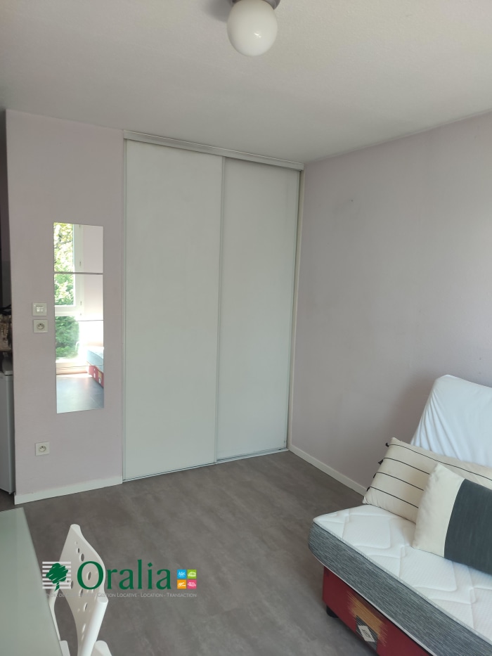 Image 3 sur 7 - Appartement  ·  Location · Dijon (21000) · 1 pièce · 20m²