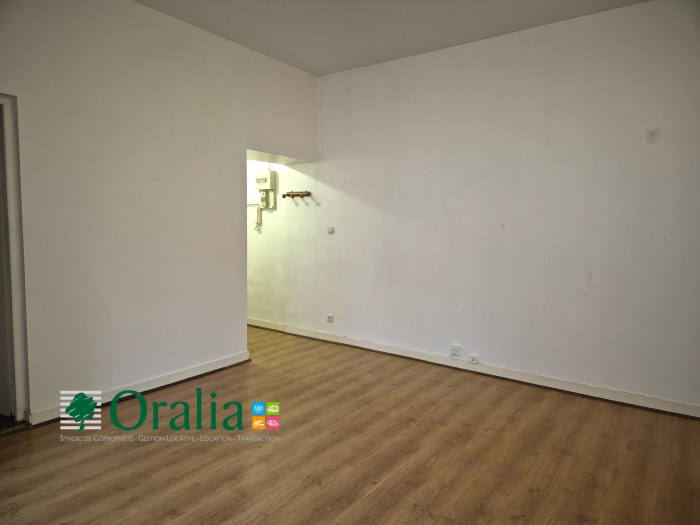 Image 2 sur 6 - Appartement  ·  Location · Dijon (21000) · 1 pièce · 24m²
