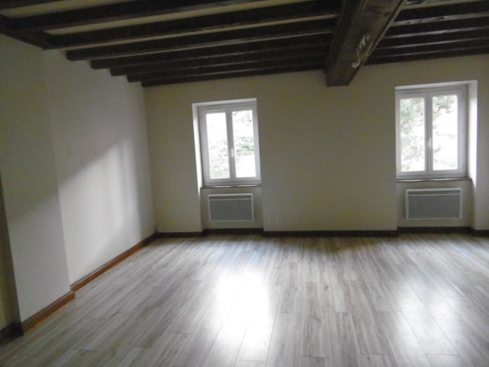 Image 3 sur 6 - Maison  ·  Location · Saint Romain De Popey (69490) · 3 pièces · 59m²