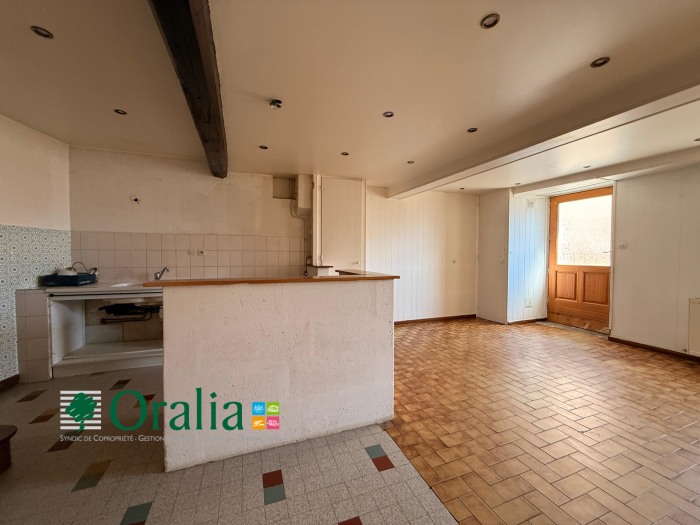 Image 3 sur 12 - Appartement  ·  Location · Savigny (69210) · 3 pièces · 125m²