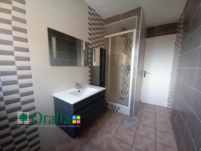 Image 5 sur 8 - Appartement  ·  Location · Tarare (69170) · 3 pièces · 71m²