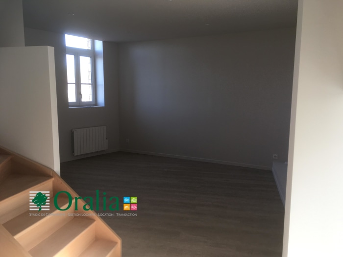 Image 4 sur 7 - Maison  ·  Location · Charly (69390) · 127m²