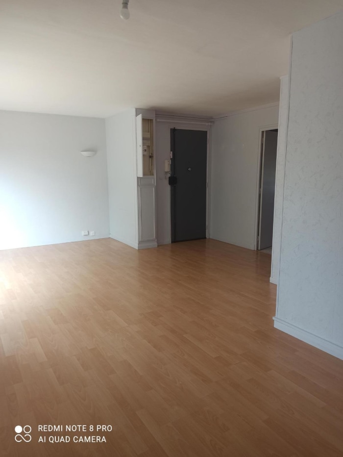 Image 9 sur 11 - Appartement  ·  Location · Villeurbanne (69100) · 3 pièces · 69m²