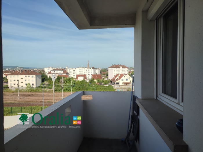 Image 5 sur 10 - Appartement  ·  Location · Dijon (21000) · 4 pièces · 61m²