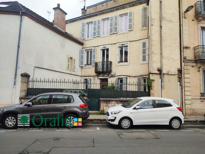 Image 4 sur 5 - Appartement  ·  Location · Dijon (21000) · 1 pièce · 16m²