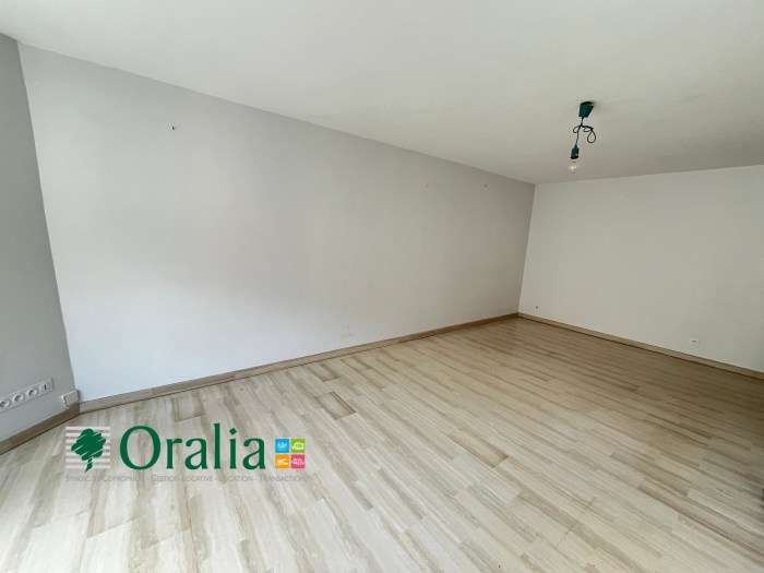 Image 8 sur 15 - Appartement  ·  Location · Grenoble (38000) · 3 pièces · 82m²