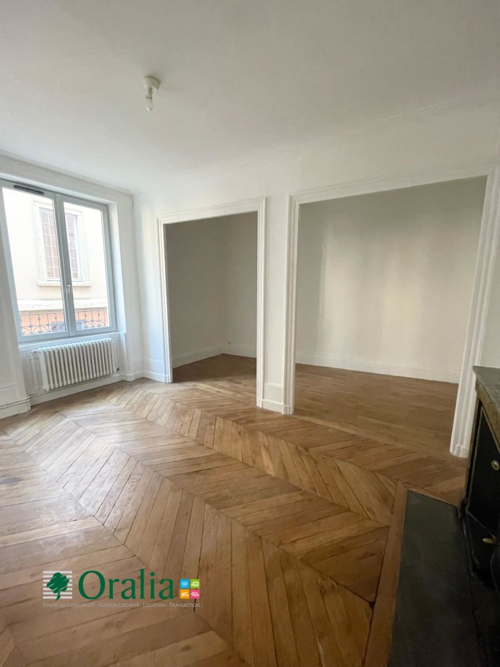 Image 6 sur 7 - Appartement  ·  Location · Lyon (69002) · 3 pièces · 68m²