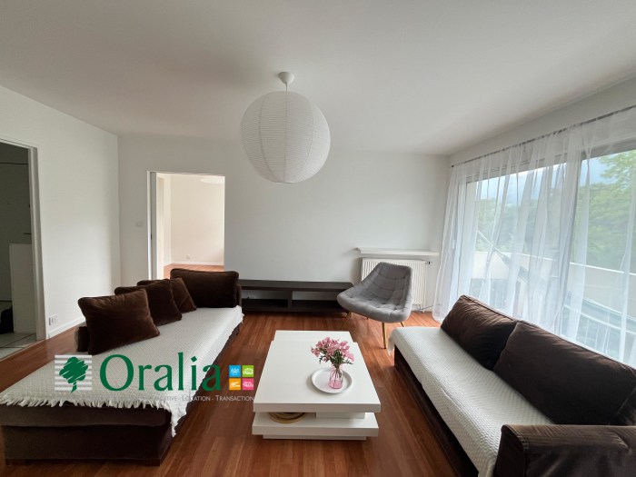 Image 2 sur 16 - Appartement  ·  Location · Grenoble (38100) · 4 pièces · 81m²