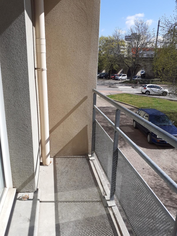 Image 3 sur 9 - Appartement  ·  Location · Dijon (21000) · 1 pièce · 18m²
