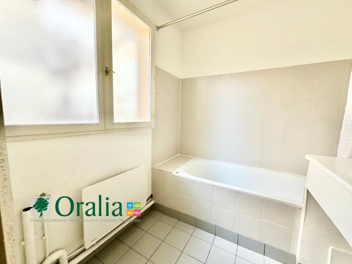 Image 10 sur 13 - Appartement  ·  Location · Bordeaux (33000) · 3 pièces · 69m²