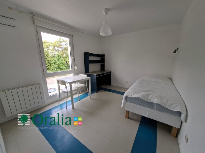 Image 1 sur 8 - Appartement  ·  Location · Dijon (21000) · 1 pièce · 18m²
