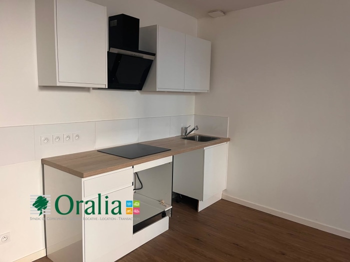 Image 3 sur 8 - Appartement  ·  Location · Villefranche Sur Saone (69400) · 1 pièce · 30m²