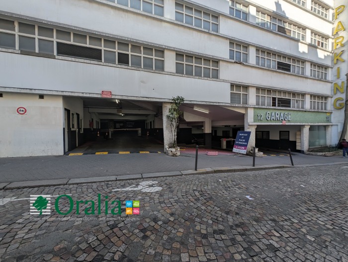 Image 4 sur 4 - Parking  ·  Location · Paris (75009)