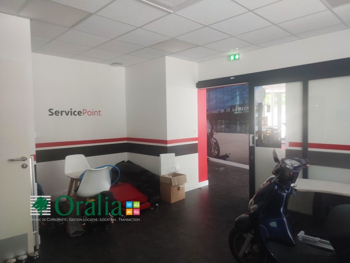 Image 4 sur 7 - Local commercial  ·  Location · Dijon (21000) · 152m²