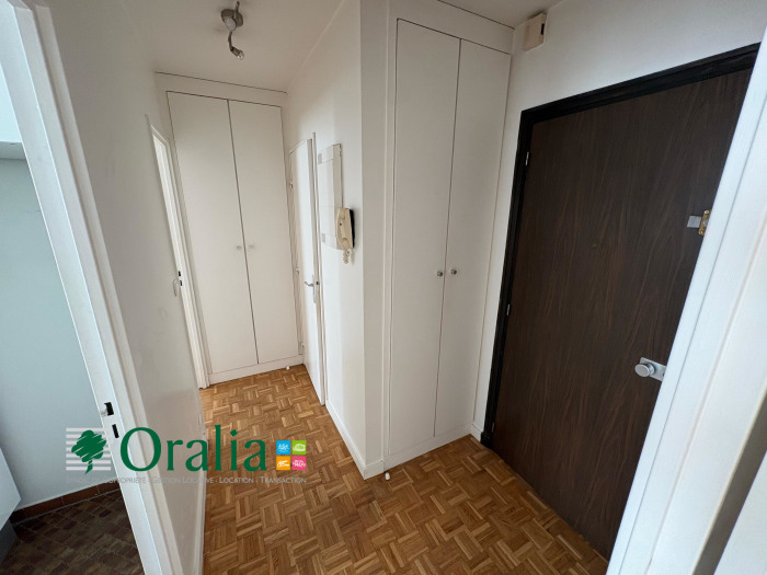 Image 3 sur 7 - Appartement  ·  Location · Paris (75014) · 2 pièces · 45m²