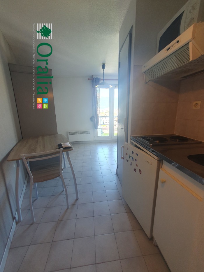 Image 10 sur 10 - Appartement  ·  Location · Grenoble (38100) · 1 pièce · 16m²