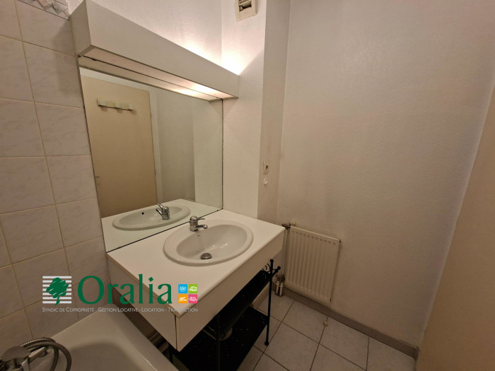 Image 16 sur 17 - Appartement  ·  Location · Dijon (21000) · 2 pièces · 46m²