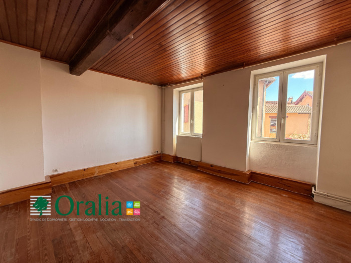 Image 8 sur 12 - Appartement  ·  Location · Savigny (69210) · 3 pièces · 125m²