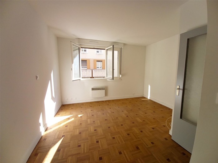 Image 14 sur 18 - Appartement  ·  Location · Lyon (69006) · 1 pièce · 19m²