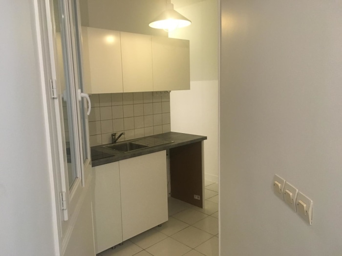Image 4 sur 7 - Appartement  ·  Location · Paris (75011) · 1 pièce · 23m²
