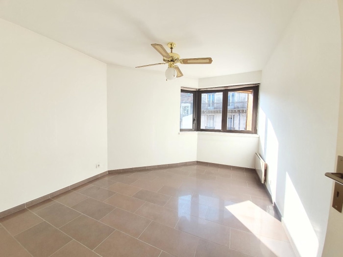 Image 5 sur 13 - Appartement  ·  Location · Grenoble (38000) · 2 pièces · 43m²