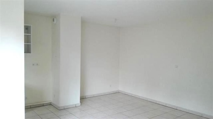 Image 2 sur 7 - Appartement  ·  Location · Belleville En Beaujolais (69220) · 2 pièces · 47m²