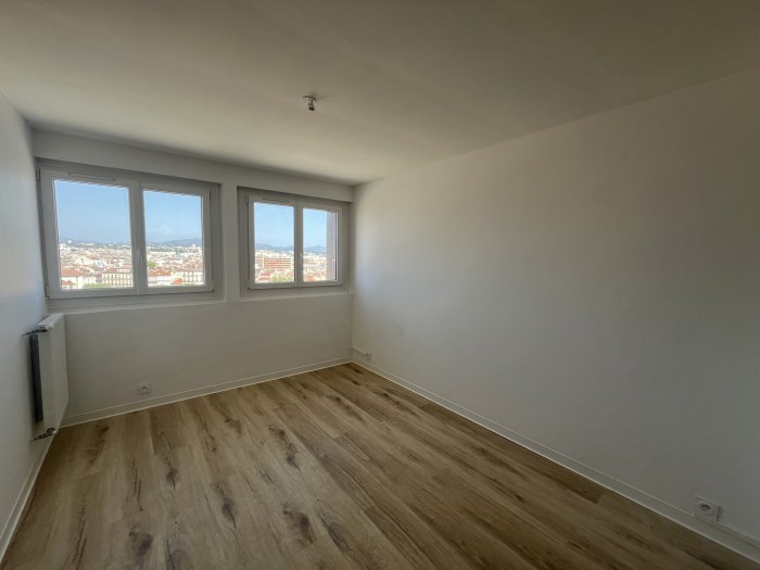Image 2 sur 9 - Appartement  ·  Location · Marseille (13006) · 1 pièce · 19m²