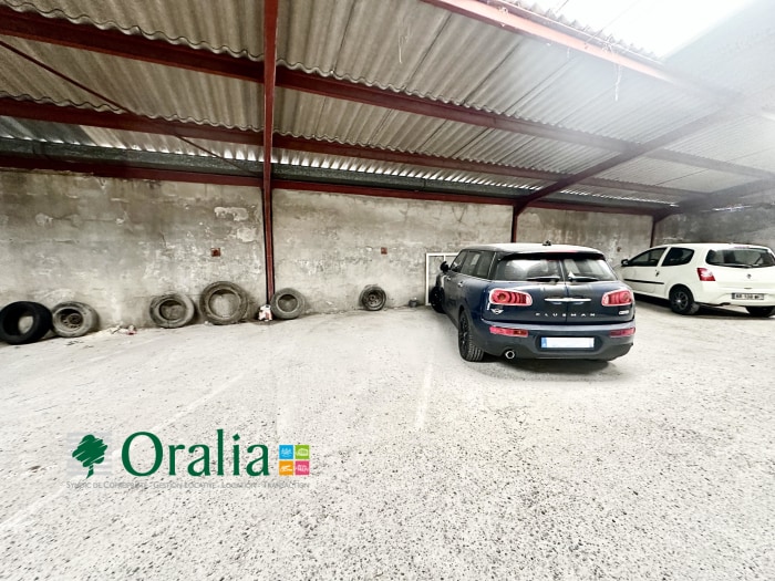 Image 2 sur 5 - Parking  ·  Location · Bordeaux (33800)