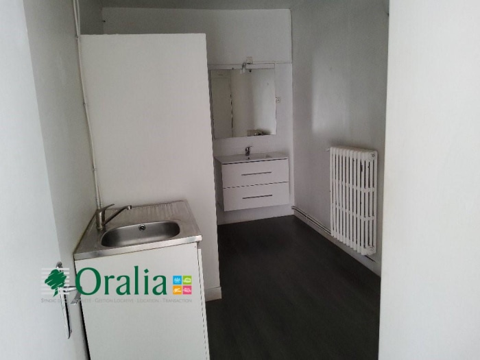 Image 10 sur 12 - Local commercial  ·  Location · Lyon (69009)