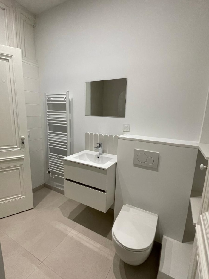 Image 19 sur 22 - Appartement  ·  Location · Lyon (69002) · 4 pièces · 139m²