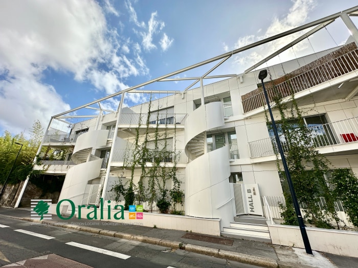 Image 9 sur 13 - Parking  ·  Location · Bordeaux (33000)