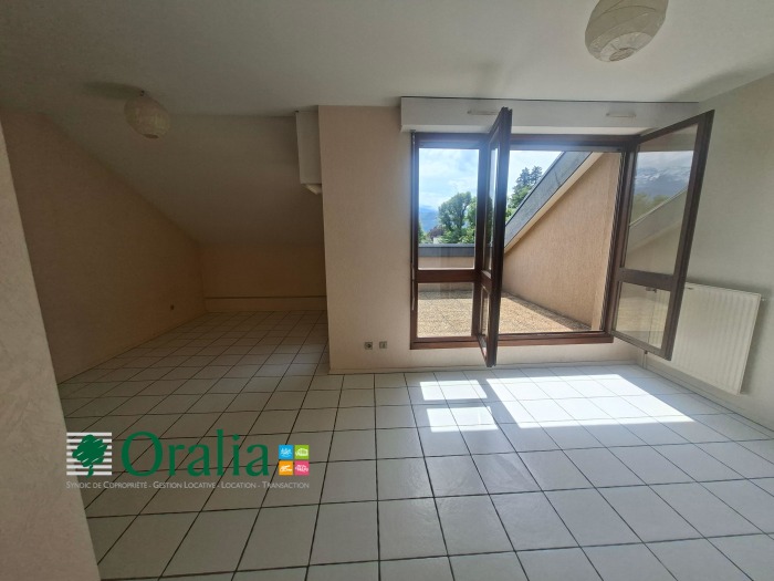 Image 4 sur 9 - Appartement  ·  Location · Meylan (38240) · 1 pièce · 32m²