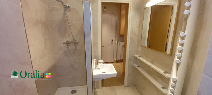 Image 8 sur 12 - Appartement  ·  Location · Paris (75007) · 1 pièce · 21m²