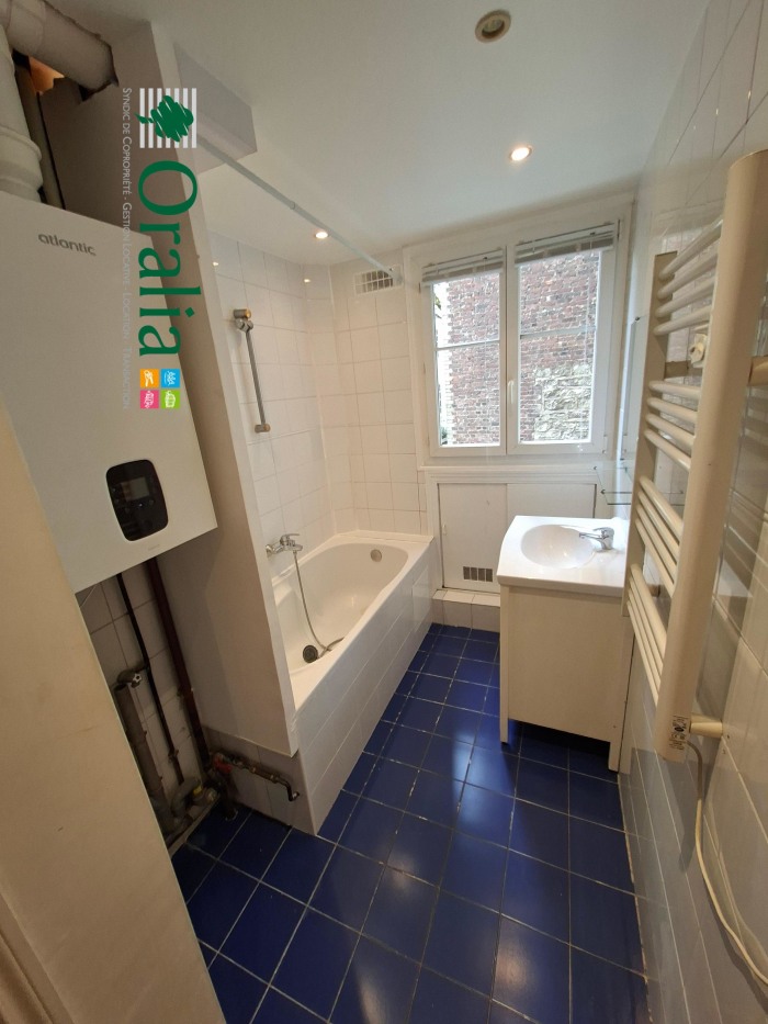 Image 9 sur 9 - Appartement  ·  Location · Paris (75017) · 2 pièces · 48m²