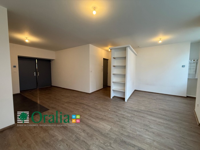 Image 4 sur 11 - Appartement  ·  Location · Tarare (69170) · 2 pièces · 49m²