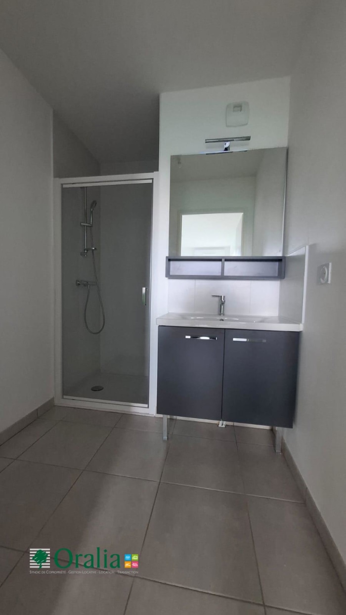Image 10 sur 15 - Appartement  ·  Location · Talence (33400) · 4 pièces · 84m²