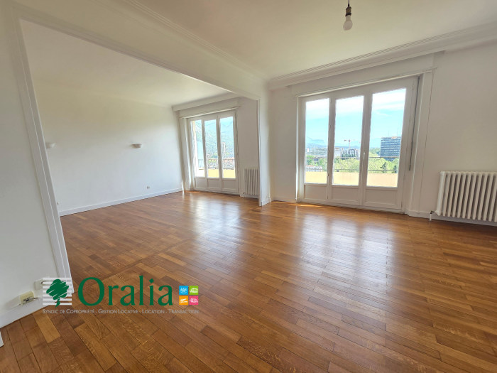 Image 3 sur 16 - Appartement  ·  Location · Grenoble (38000) · 3 pièces · 94m²