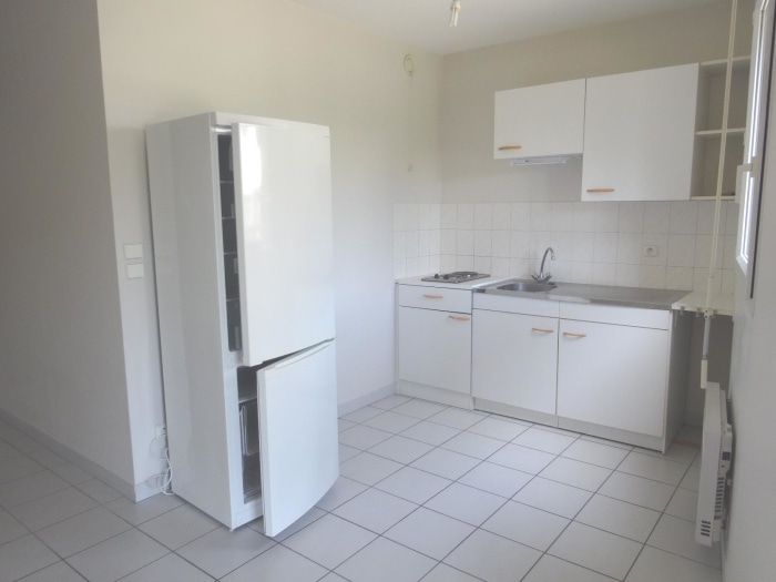 Image 3 sur 9 - Appartement  ·  Location · Grenoble (38000) · 1 pièce · 32m²