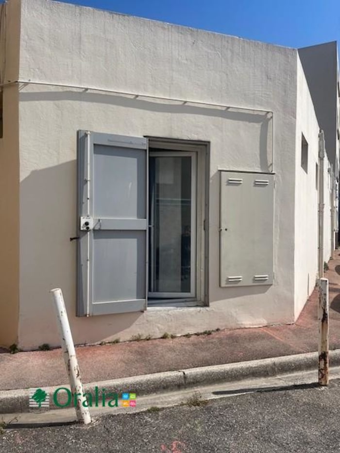 Image 9 sur 10 - Local commercial  ·  Location · Marseille (13010)